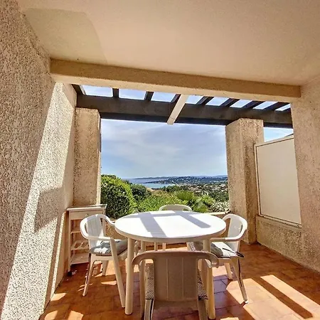 Apartment Joli T2, Terrasse, Vue Mer Pour 4 Personnes *